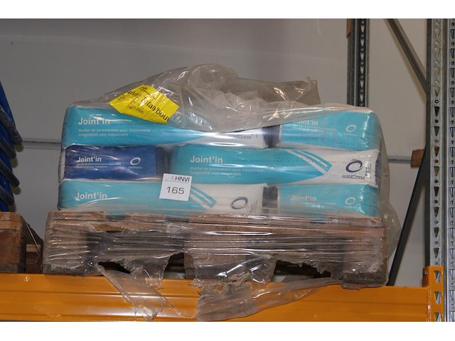 Twaalf zakken voegmortel campilana. - afbeelding 1 van  2