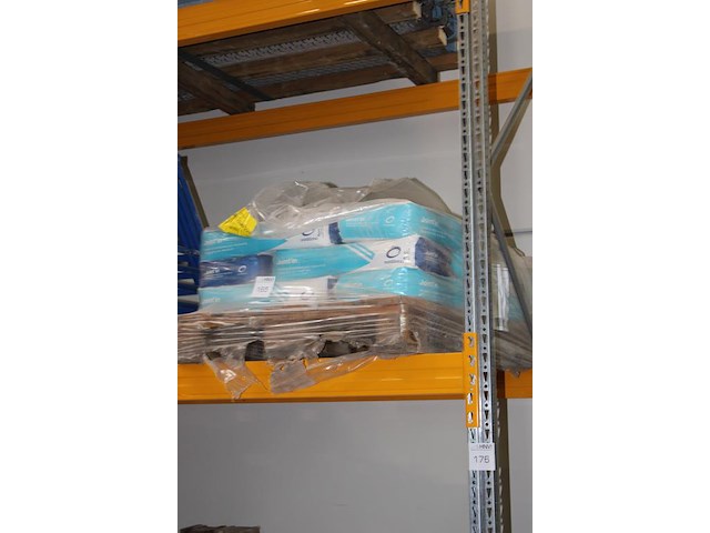 Twaalf zakken voegmortel campilana. - afbeelding 2 van  2