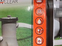 Twaalf zwembad filterpompen bestway flow clear in doos, max. 2006 l/per uur. - afbeelding 3 van  3