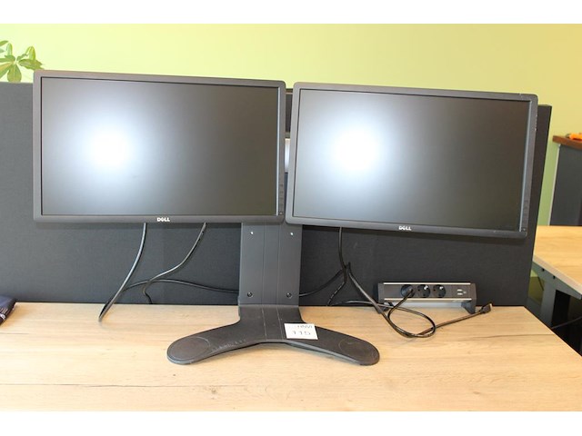Twee 23 inch monitoren dell p2312ht op ergotron statief. - afbeelding 1 van  2