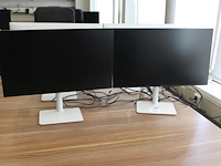 Twee 27 inch monitoren dell s2725hs.