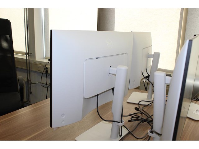 Twee 27 inch monitoren dell s2725hs. - afbeelding 3 van  3