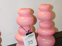 Twee a-symmetrische bloemenvazen hoogte 25 cm. - afbeelding 2 van  2