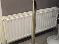 Twee afzetpalen - afbeelding 2 van  3