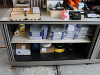 Twee archiefkasten laag model ahrend. afmeting 120 x 40 x 74 cm. sleutels aanwezig. - afbeelding 4 van  4