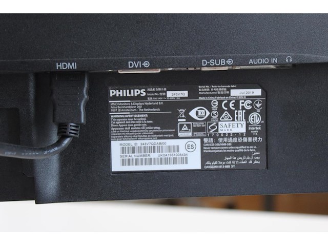 Twee beeldschermen philips 243v7q op verstelbare draagarm. met monitorlamp. - afbeelding 3 van  3