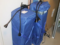 Twee beurswanden met verlchting. - afbeelding 2 van  3