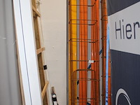 Twee bewapeningspilaren. afmeting 41 x 27 x circa 300 cm. - afbeelding 2 van  3