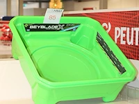 Twee beystadiums beyblade. - afbeelding 2 van  2