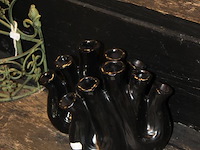 Twee bloemenvazen breedte 21 cm. - afbeelding 2 van  2