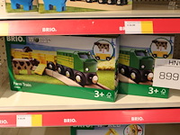 Twee boerderijtreinen. - afbeelding 1 van  2