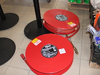 Twee brandslang haspels ajax. - afbeelding 1 van  2