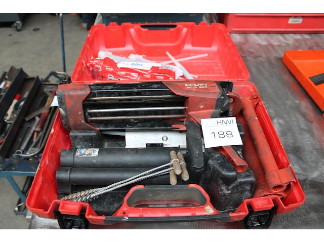 Twee componenten kitspuit hilti hdm500 in koffer. - afbeelding 1 van  2