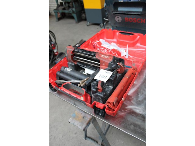 Twee componenten kitspuit hilti hdm500 in koffer. - afbeelding 2 van  2