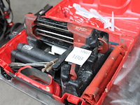 Twee componenten kitspuit hilti hdm500 in koffer. - afbeelding 2 van  2