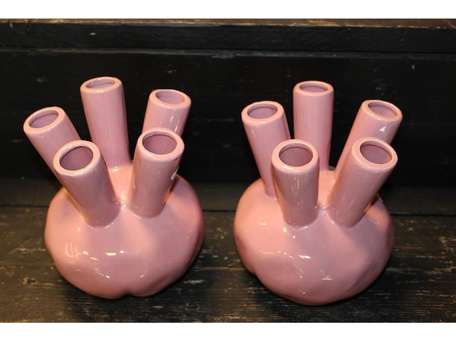 Twee design bloemenvazen hoogte 23 cm. - afbeelding 1 van  2