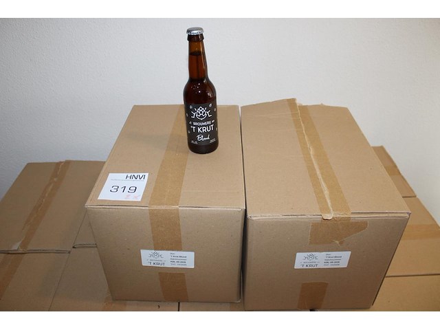 Twee dozen blond 't krut tht 10-2026. totaal 48 flesjes. - afbeelding 1 van  3