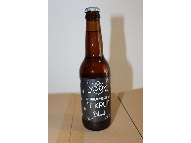 Twee dozen blond 't krut tht 10-2026. totaal 48 flesjes. - afbeelding 2 van  3