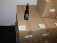 Twee dozen blond 't krut tht 10-2026. totaal 48 flesjes. - afbeelding 1 van  3