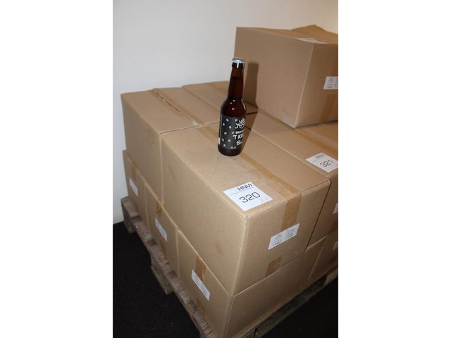 Twee dozen blond 't krut tht 10-2026. totaal 48 flesjes. - afbeelding 2 van  3
