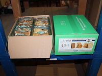 Twee dozen koekjesmelange hoppe. ca. 178 stuks per doos. tht 28-10-2026. - afbeelding 1 van  2