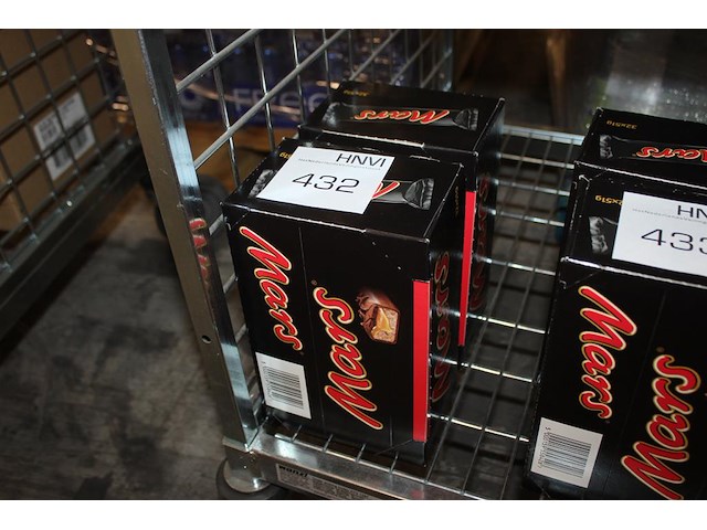 Twee dozen mars. 2x 32 stuks. - afbeelding 1 van  3