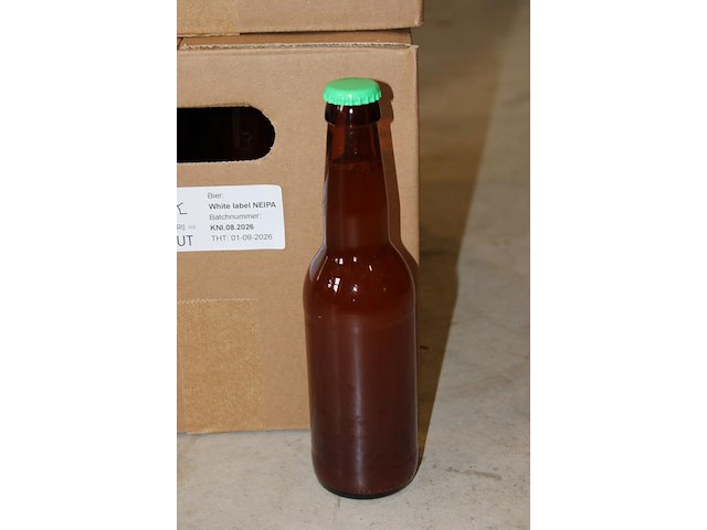 Twee dozen neipa bier a 24 flessen. tht 1-9-26. - afbeelding 2 van  3