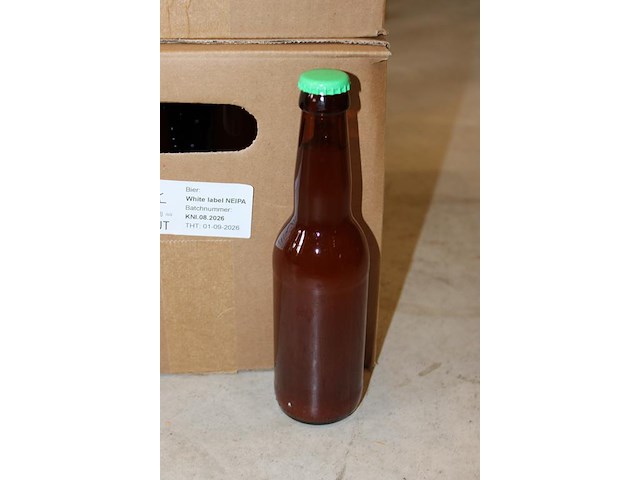 Twee dozen neipa bier a 24 flessen. tht 1-9-26. - afbeelding 2 van  3