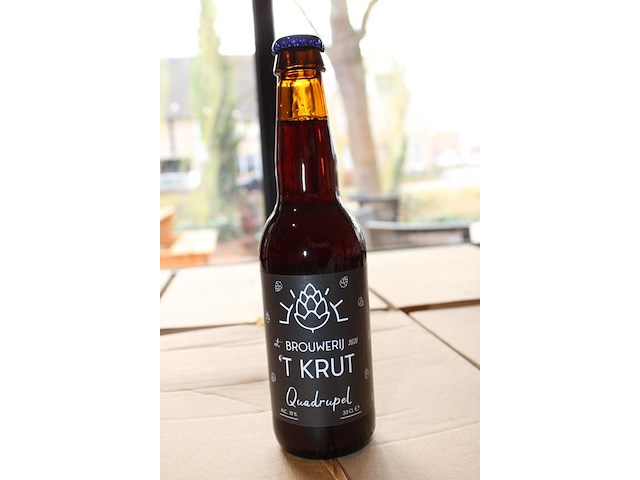 Twee dozen quadrupel 't krut tht 07-2027. totaal 48 flesjes. - afbeelding 2 van  3