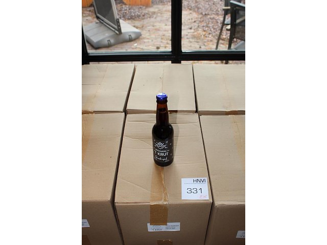 Twee dozen quadrupel 't krut tht 07-2027. totaal 48 flesjes. - afbeelding 3 van  3