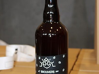 Twee dozen tripel bier a 6 flessen van 75 cl. tht 1-11-26. - afbeelding 2 van  3