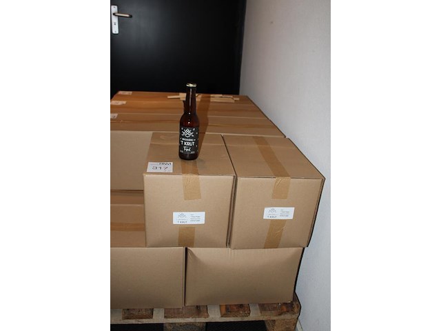 Twee dozen triple 't krut tht 07-2026. totaal 48 flesjes. - afbeelding 3 van  3