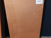 Twee fiberglas plantenbakken afm. 34 x 34 x 90 cm. - afbeelding 2 van  3