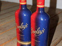 Twee flessen koffielikeur. - afbeelding 2 van  2