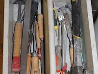 Twee gereedschapskisten en systainer festool gevuld met diverse handgereedschappen. - afbeelding 3 van  4