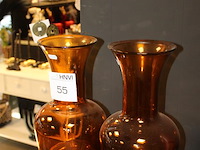 Twee glazen bloemenvazen hoogte 33 cm. - afbeelding 2 van  2