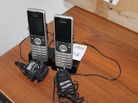 Twee handheld telefoons yealink w56h. - afbeelding 1 van  3