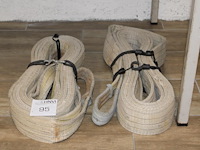 Twee hijsbanden met breedte 9 cm. - afbeelding 1 van  2