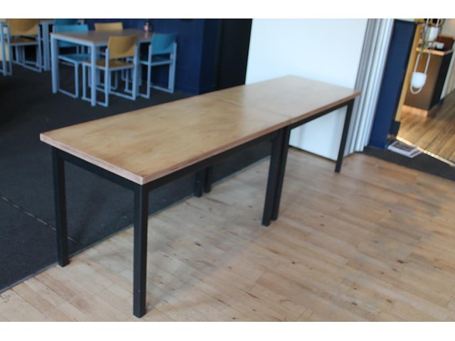 Twee horecatafels 130 x 70 x 76 cm. - afbeelding 1 van  3