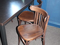 Twee horecatafels met 8 stoelen. afmeting 120 x 80 x 76 cm. - afbeelding 3 van  5