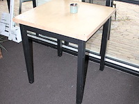 Twee horecatafels met afmeting 70 x 70 x 75 cm. - afbeelding 2 van  2