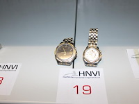 Twee horloges seiko kinetic.