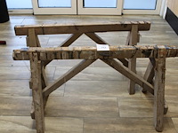 Twee houten bokken. afmeting 100 x 50 cm. - afbeelding 1 van  2