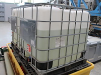 Twee ibc vaten gevuld met spuiwater / ammoniumsulfaat. concentratie onbekend. - afbeelding 3 van  3