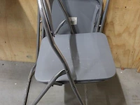 Twee klapstoelen. - afbeelding 3 van  3
