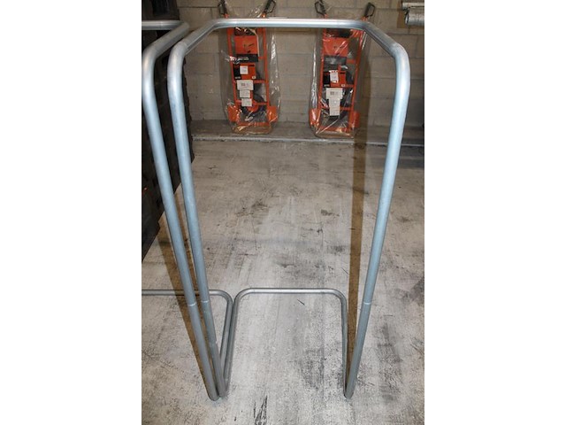 Twee knapzakhouders. - afbeelding 3 van  3