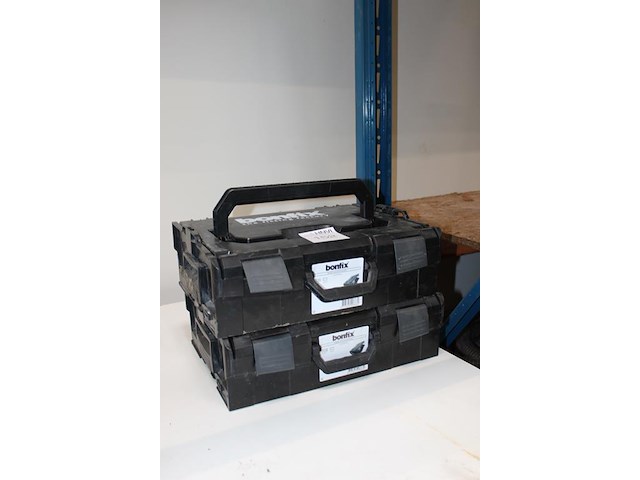Twee koppelbare assortimentskoffers bonfix. gevuld met enkele henco koppelingen. - afbeelding 2 van  2
