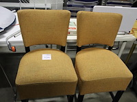 Twee krukken geel gestoffeerd - afbeelding 1 van  2