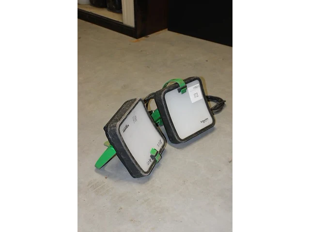 Twee led bouwlampen schneider electric - afbeelding 2 van  2