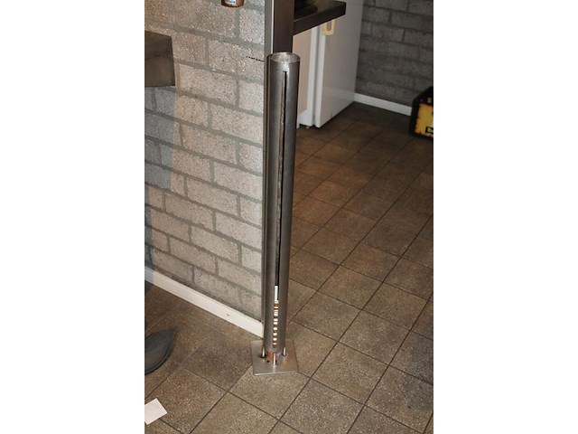 Twee metalen bekenhouders. - afbeelding 3 van  3